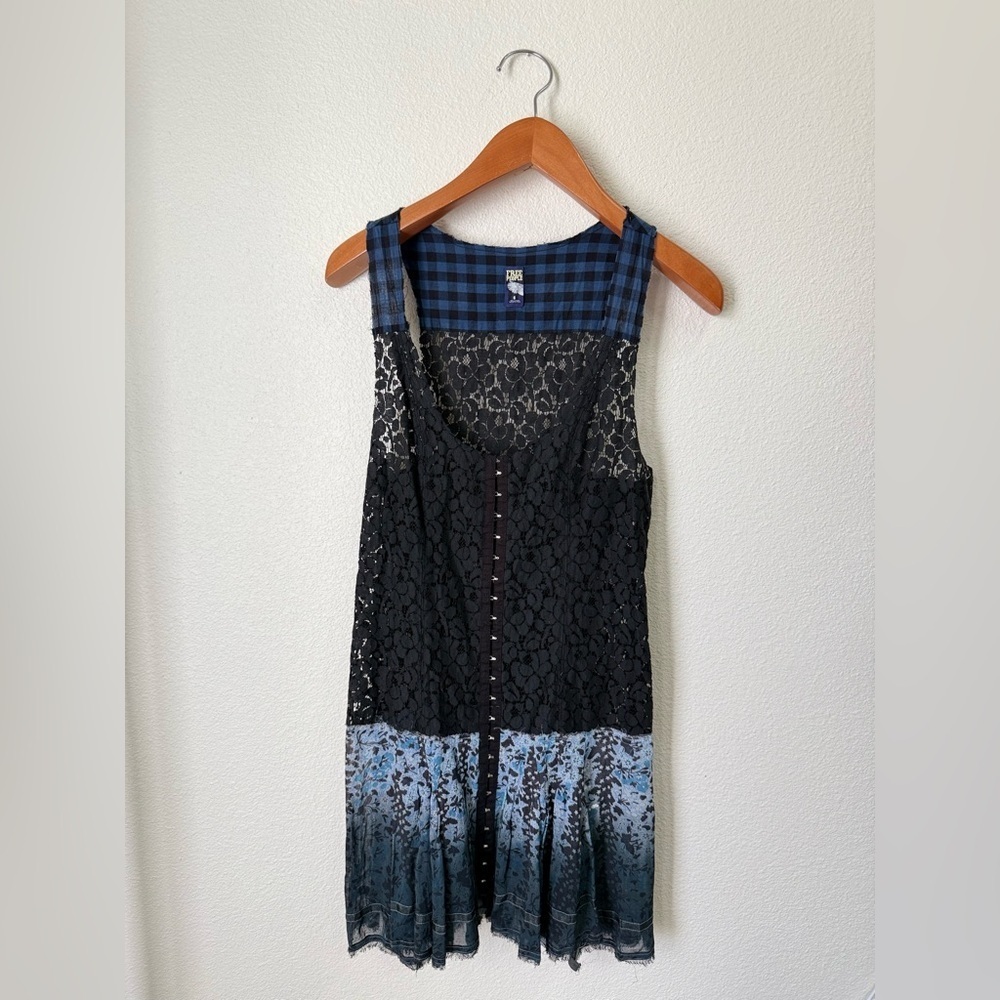 Y2K Vintage Free People Black and Navy Blue Lace Dress Women’s Size 6